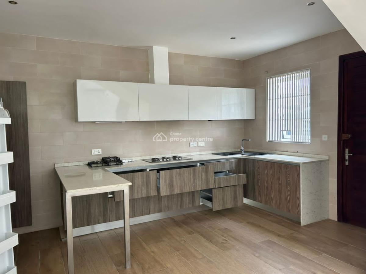 Luxurious 3-bedroom Townhouse @ Labone, North Labone, Accra, Townhouse for Rent