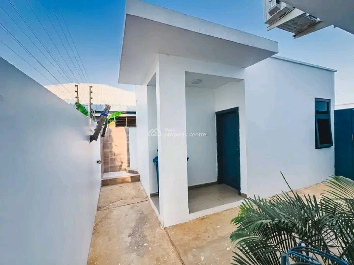 Executive 3-bedroom Townhouse Fully Furnished @ East Airport, East Airport, Airport Residential Area, Accra, Townhouse for Rent