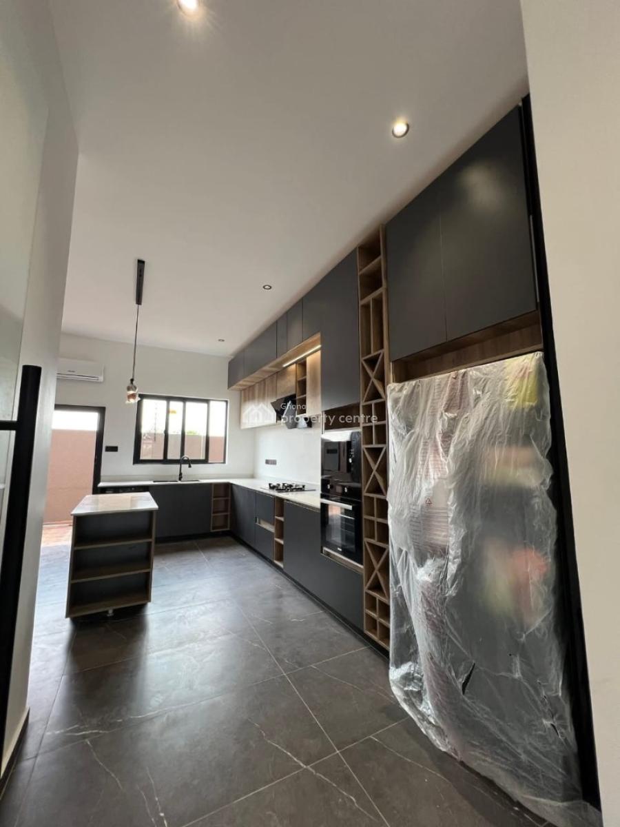 Oyarifa 5 Bedrooms House, Special Ice, Oyarifa, La Nkwantanang Madina Municipal, Accra, House for Sale