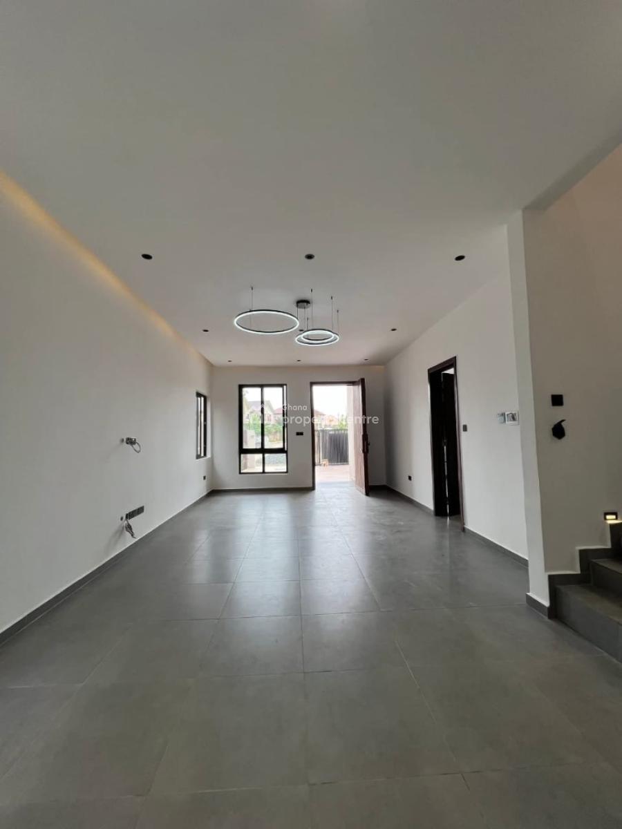 Oyarifa 5 Bedrooms House, Special Ice, Oyarifa, La Nkwantanang Madina Municipal, Accra, House for Sale