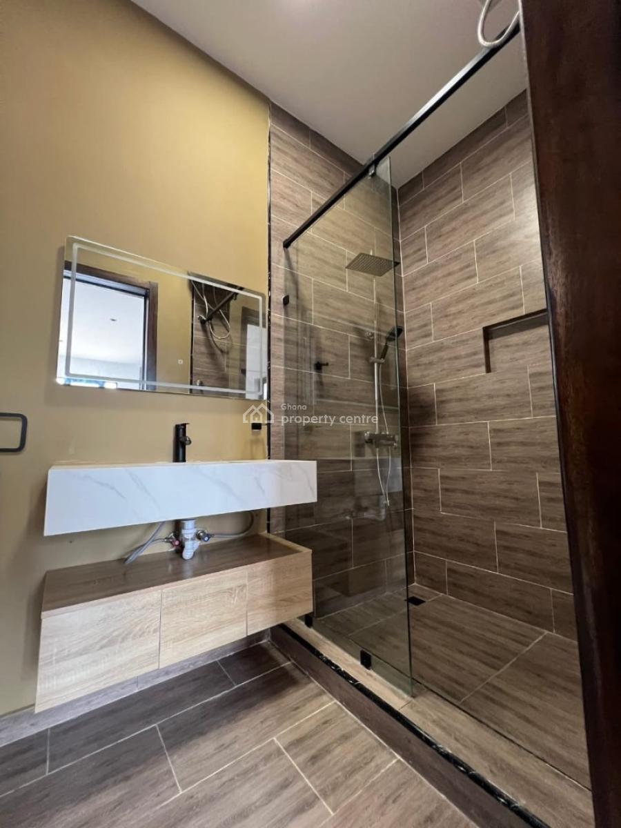 Oyarifa 5 Bedrooms House, Special Ice, Oyarifa, La Nkwantanang Madina Municipal, Accra, House for Sale