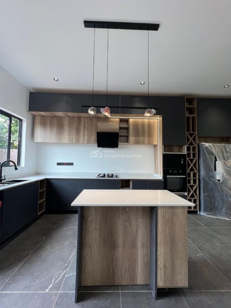 Oyarifa 5 Bedrooms House, Special Ice, Oyarifa, La Nkwantanang Madina Municipal, Accra, House for Sale