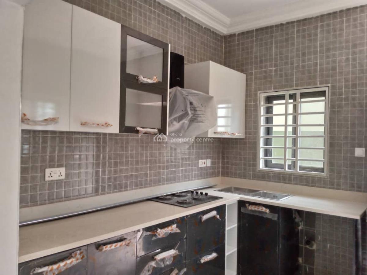 Beautiful Modern 3-bedroom in a Mini Estates @ Adenta, Adenta Municipal, Accra, House for Sale