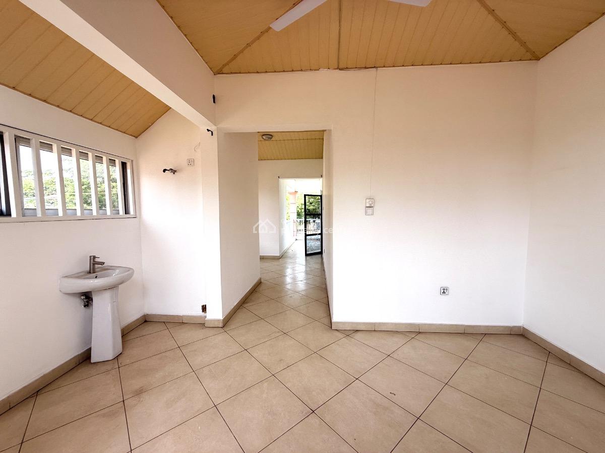 4 Bedrooms with 1 Study and Swimming Pool, 2nd Ringway, Roman Ridge, Accra, Detached Duplex for Rent