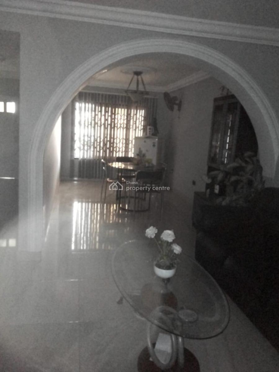 5 Bedrooms, Oduom, on Tech Ejisu Road., Kumasi Metropolitan, Ashanti, House for Sale