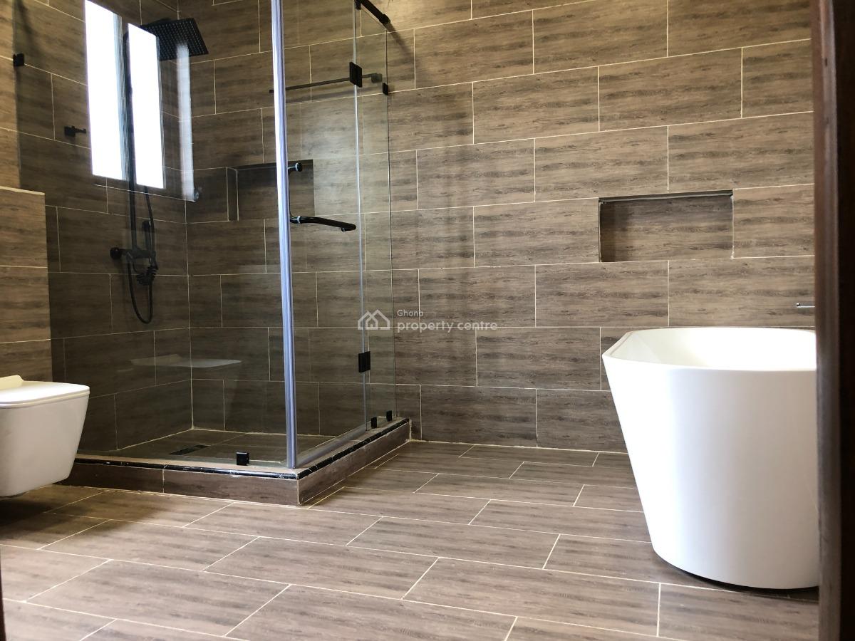 Solid and Modern 4 Bedroom in a Good Location., Pantang Hospital Road, Adenta Municipal, Accra, Detached Duplex for Sale