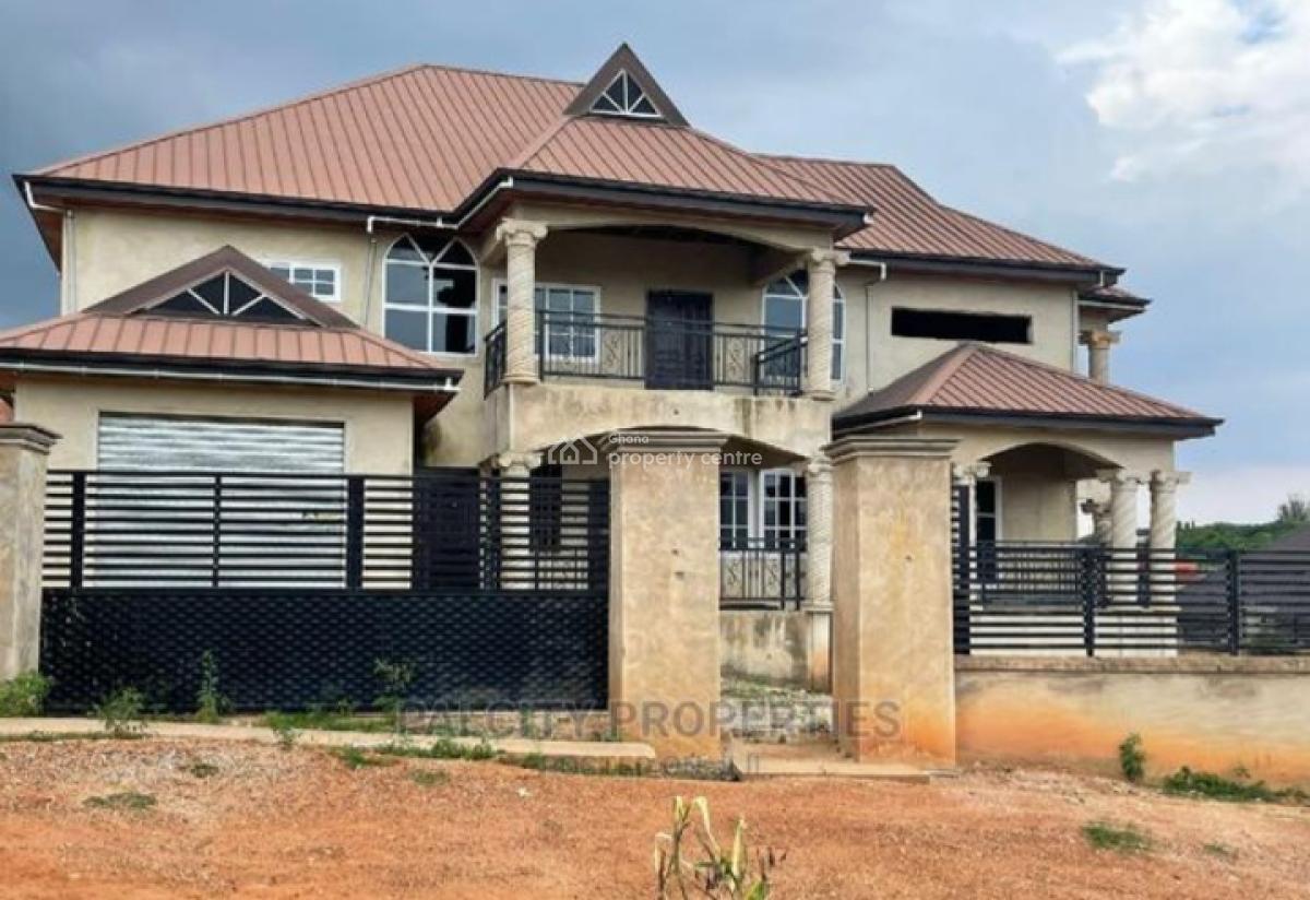 6 Bedrooms, Pakyi, on Santasi Anwiankwanta Road., Kumasi Metropolitan, Ashanti, House for Sale