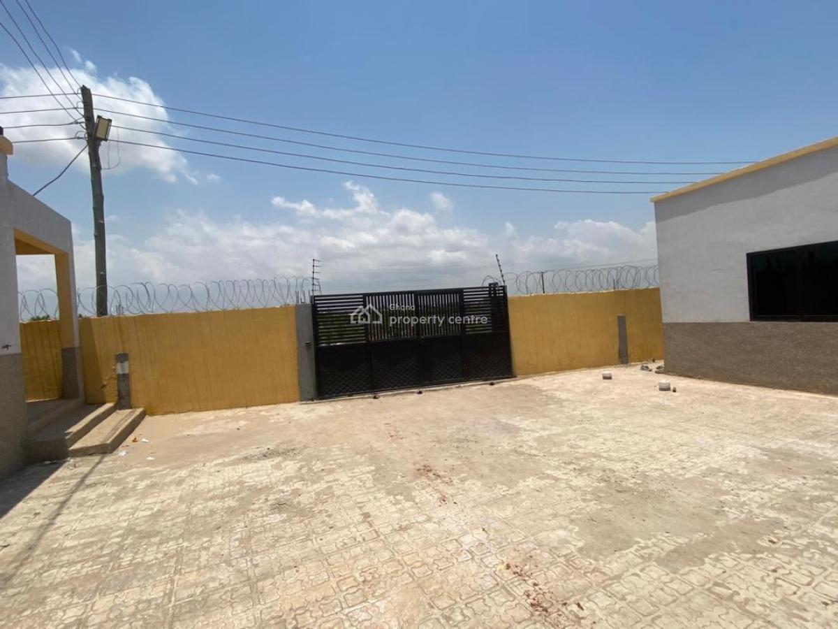 2bedrm House Might Be What You Are Looking for, Methodist Road,dawhenya, Community 25, Tema, Accra, Detached Bungalow for Rent