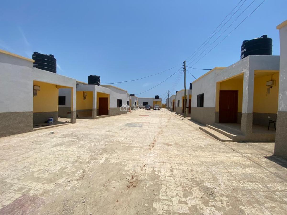 2bedrm House Might Be What You Are Looking for, Methodist Road,dawhenya, Community 25, Tema, Accra, Detached Bungalow for Rent