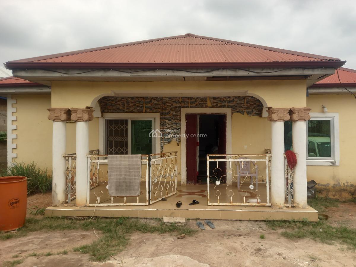4 Bedrooms, Kenyasi Nwamase, Kumasi Metropolitan, Ashanti, House for Sale