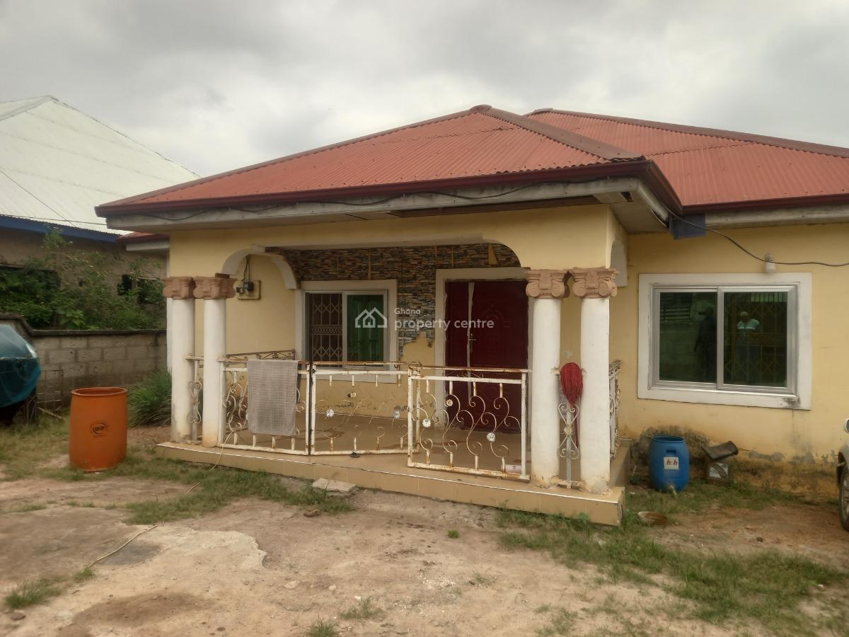 4 Bedrooms, Kenyasi Nwamase, Kumasi Metropolitan, Ashanti, House for Sale