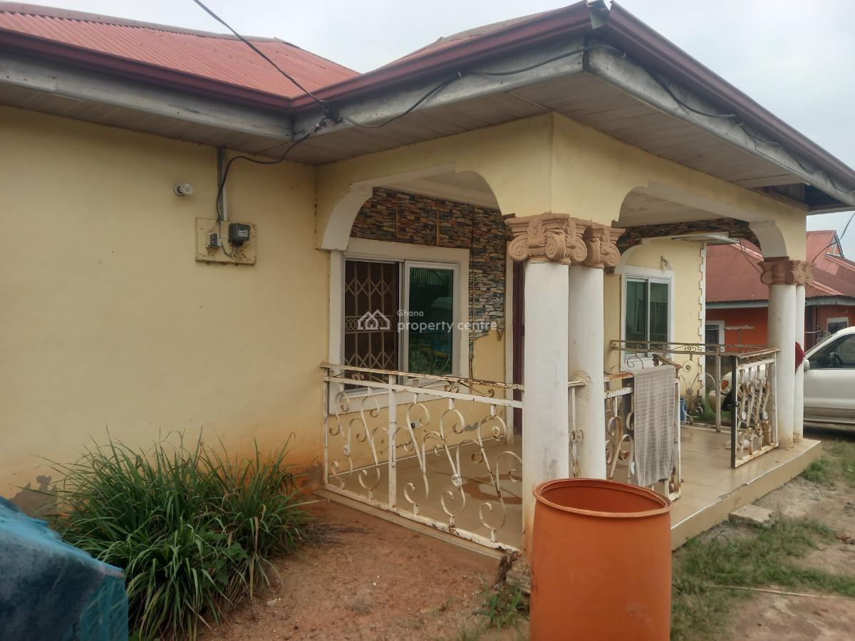 4 Bedrooms, Kenyasi Nwamase, Kumasi Metropolitan, Ashanti, House for Sale