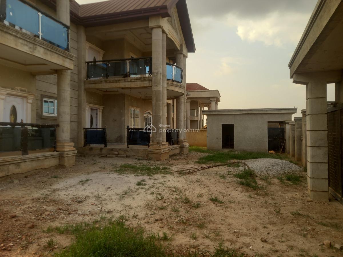 7 Bedrooms, Santasi Road., Kumasi Metropolitan, Ashanti, House for Sale