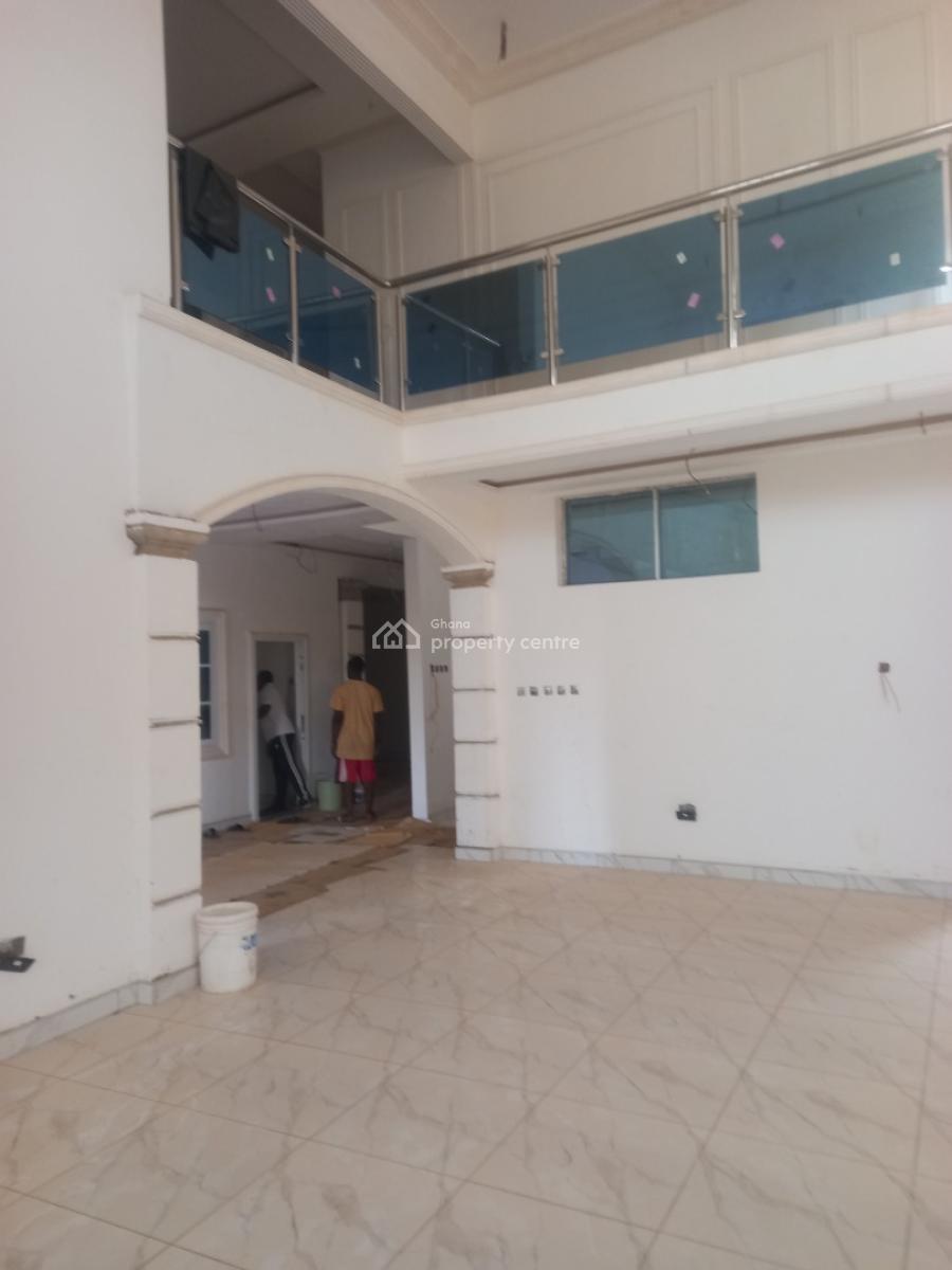 7 Bedrooms, Santasi Road., Kumasi Metropolitan, Ashanti, House for Sale
