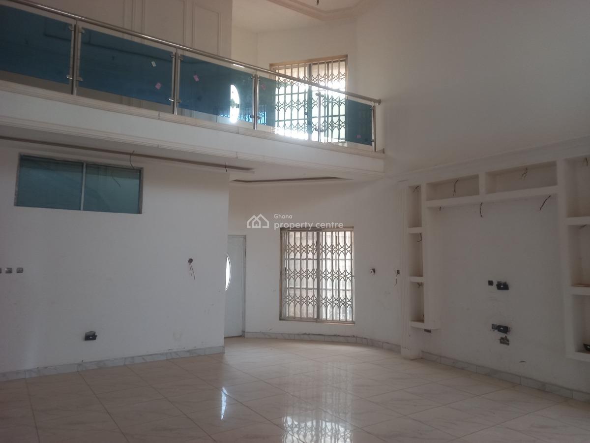 7 Bedrooms, Santasi Road., Kumasi Metropolitan, Ashanti, House for Sale