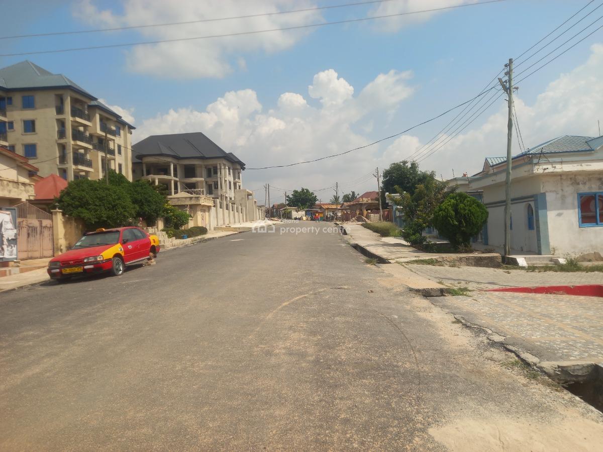 Plot.     ( Kenyasi Bosore), Kenyasi Bosore., Kumasi Metropolitan, Ashanti, Residential Land for Sale