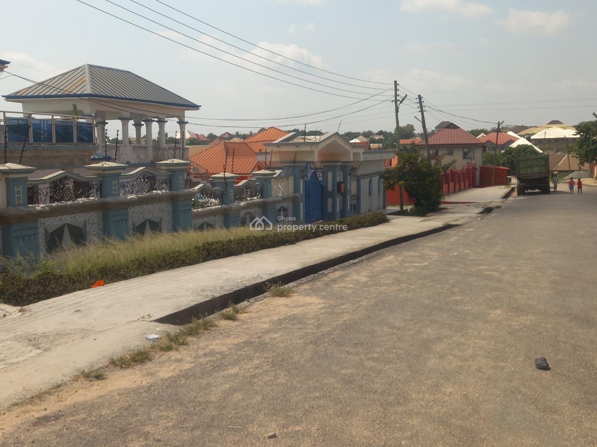 Plot.     ( Kenyasi Bosore), Kenyasi Bosore., Kumasi Metropolitan, Ashanti, Residential Land for Sale