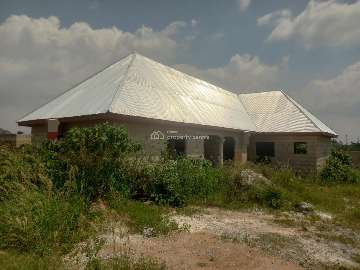 4 Bedrooms   ( Kenyasi Adesina), Kenyasi Adesina, on Kenyasi Abrem Road., Kumasi Metropolitan, Ashanti, House for Sale