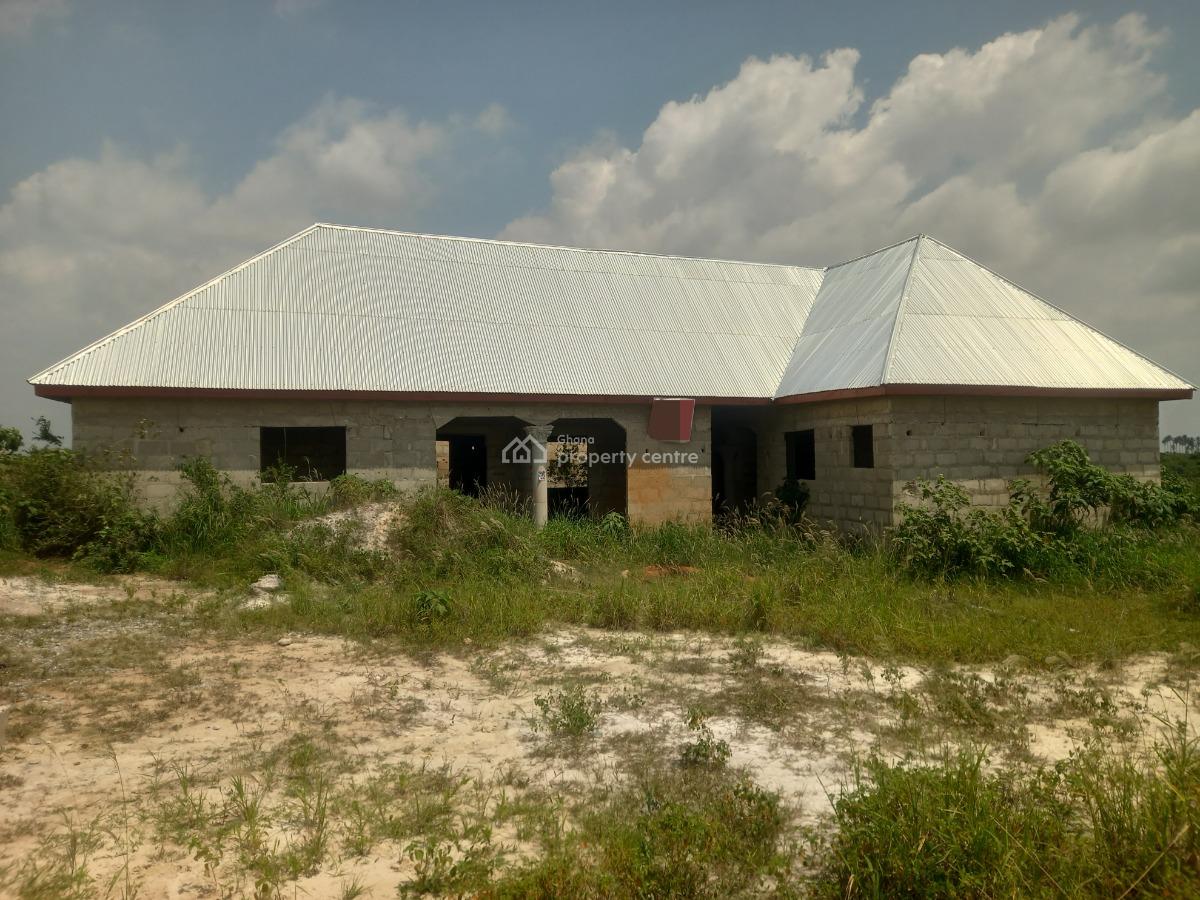 4 Bedrooms   ( Kenyasi Adesina), Kenyasi Adesina, on Kenyasi Abrem Road., Kumasi Metropolitan, Ashanti, House for Sale