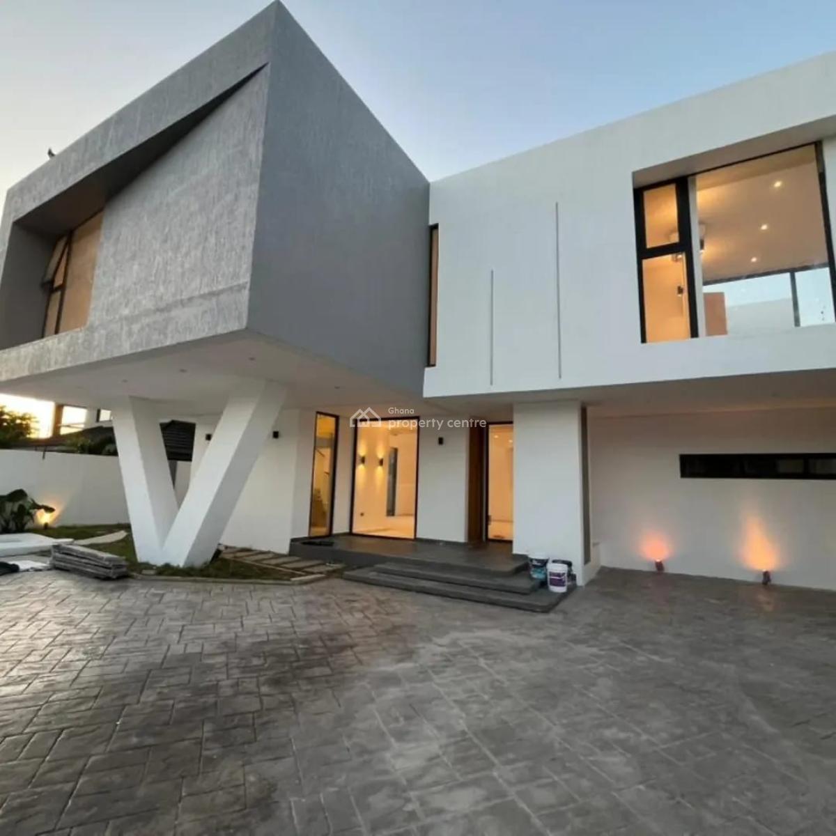 4 Bedroom House with a Boys Quarters at Tse Addo, Tse Addo, Accra Metropolitan, Accra, House for Sale