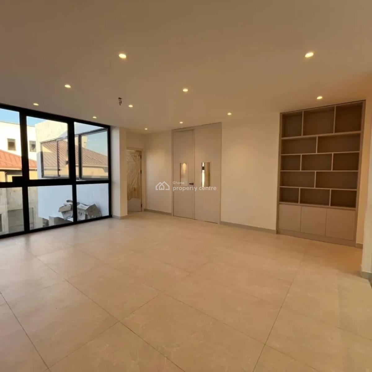 4 Bedroom House with a Boys Quarters at Tse Addo, Tse Addo, Accra Metropolitan, Accra, House for Sale