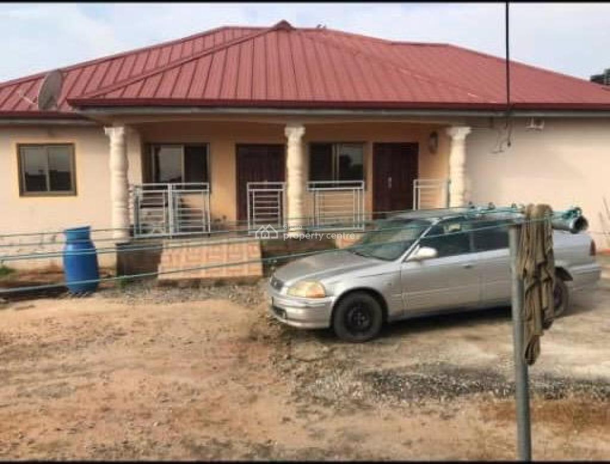 Complete 3 Bedrooms House Plus 3 Shops on 2 Plots, Ngleshie Amanfrom, Ga South Municipal, Accra, Detached Bungalow for Sale