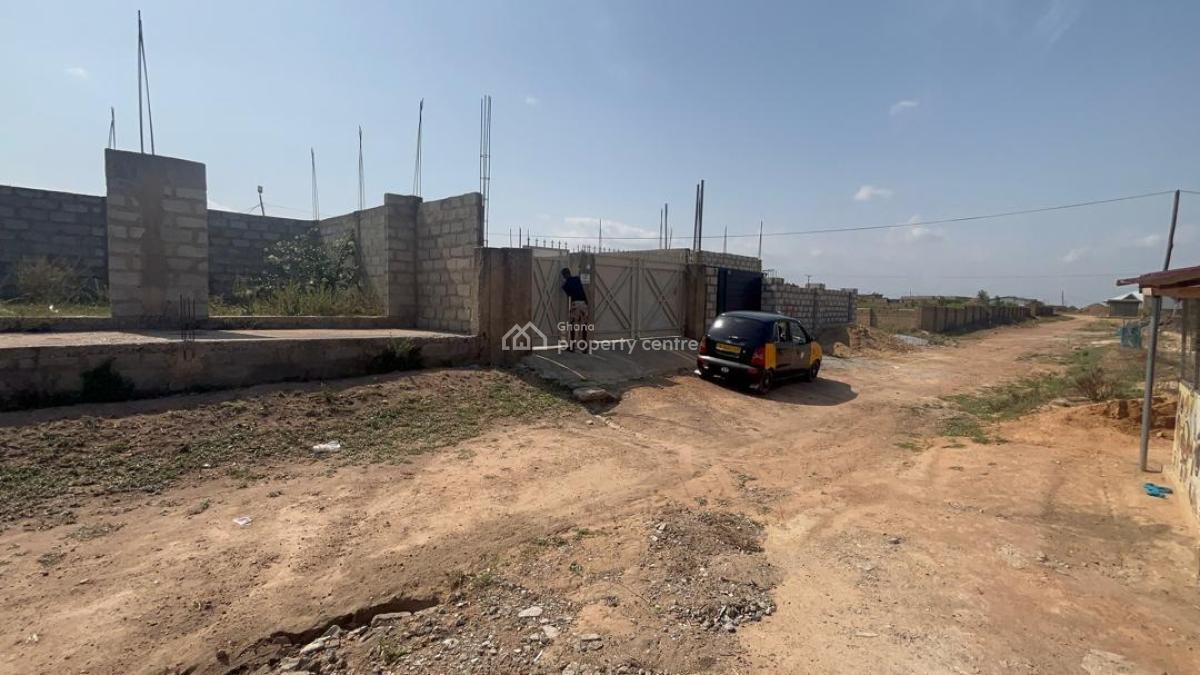 Complete 3 Bedrooms House Plus 3 Shops on 2 Plots, Ngleshie Amanfrom, Ga South Municipal, Accra, Detached Bungalow for Sale