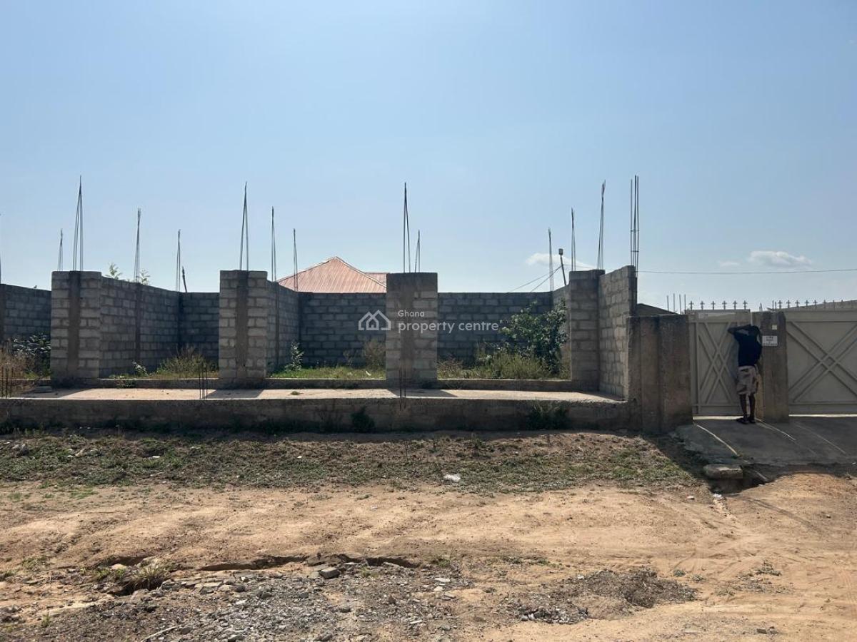 Complete 3 Bedrooms House Plus 3 Shops on 2 Plots, Ngleshie Amanfrom, Ga South Municipal, Accra, Detached Bungalow for Sale