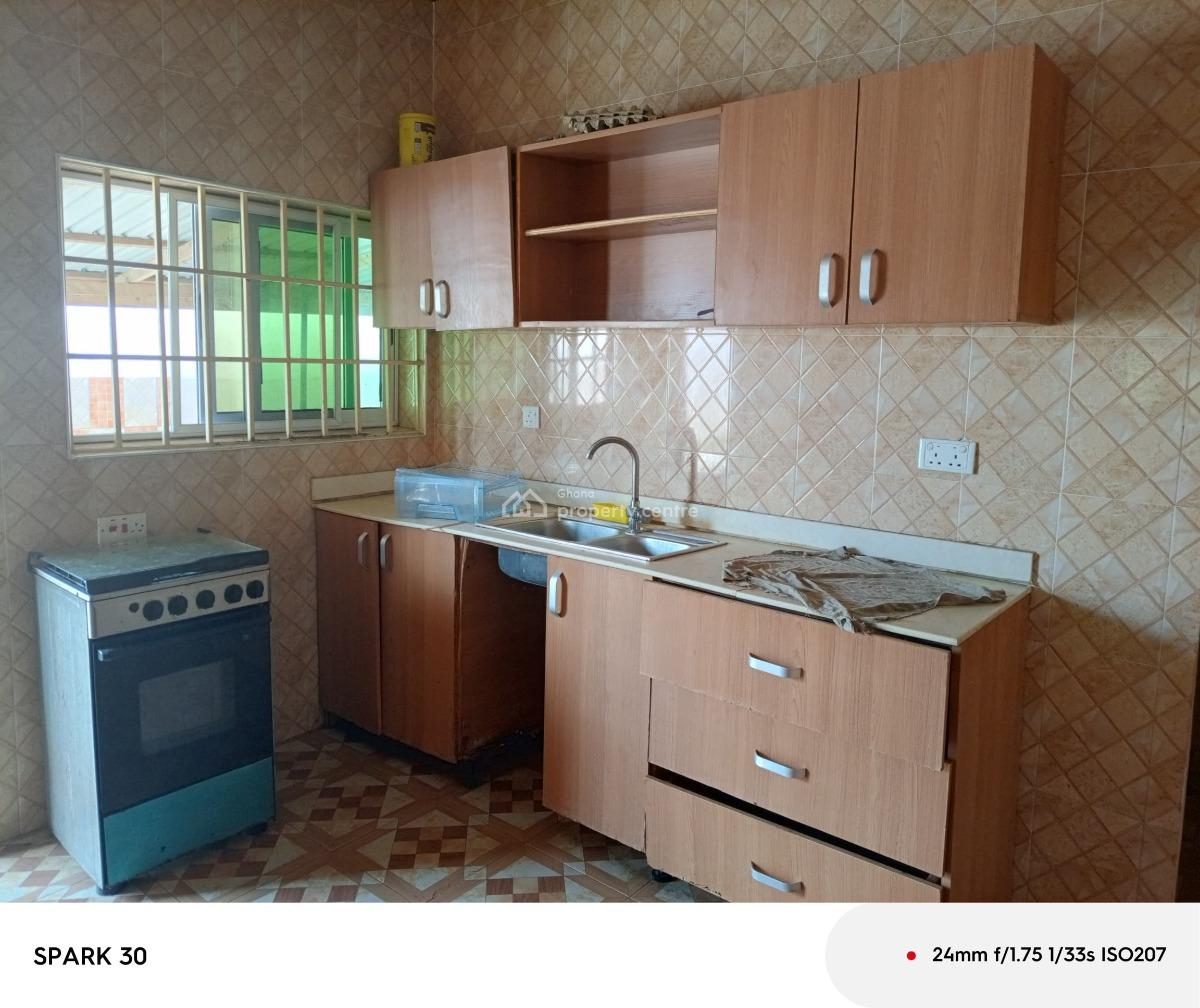 2brm Self Compound / House at Beach Drive Estate, Tuba, Accra, Tuba, Ga South Municipal, Accra, Detached Bungalow for Rent