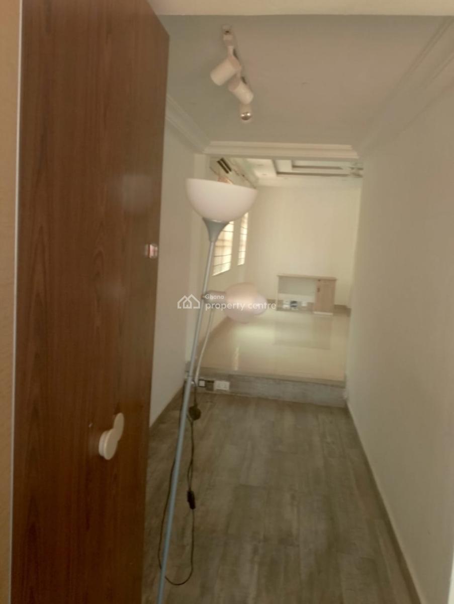 Executive 5master Brm House on Main Road at Gbawe, Accra, Main Road Top Base, Gbawe, Ga South Municipal, Accra, Detached Bungalow for Rent