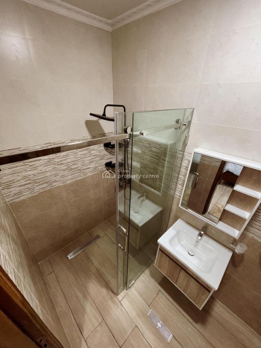 Osu Benjin Clinic, Osu Beijing Clinic Near The Oxford Street, Osu, Accra, Apartment for Rent