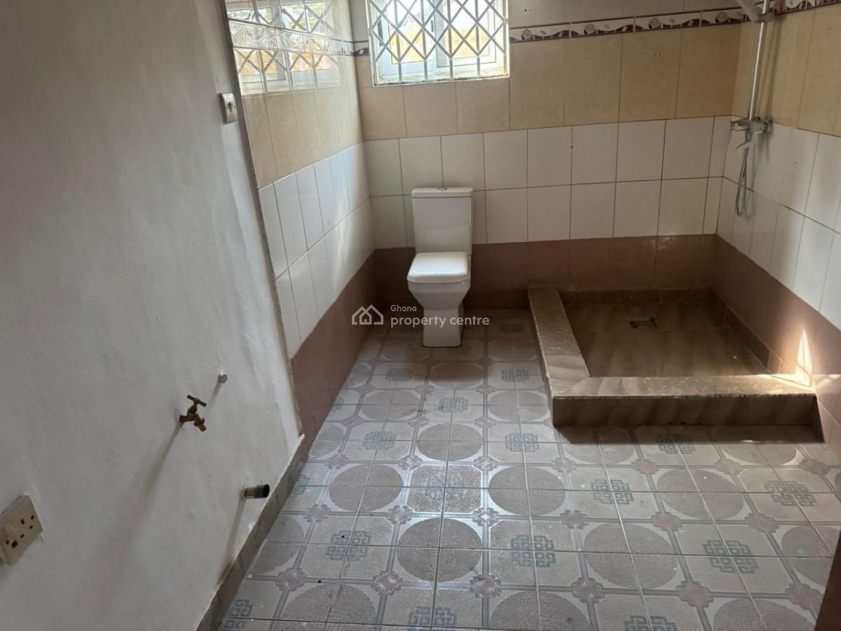 5 Bedrooms at Achimota Mile7, Mile7, Achimota, Accra, Detached Bungalow for Rent