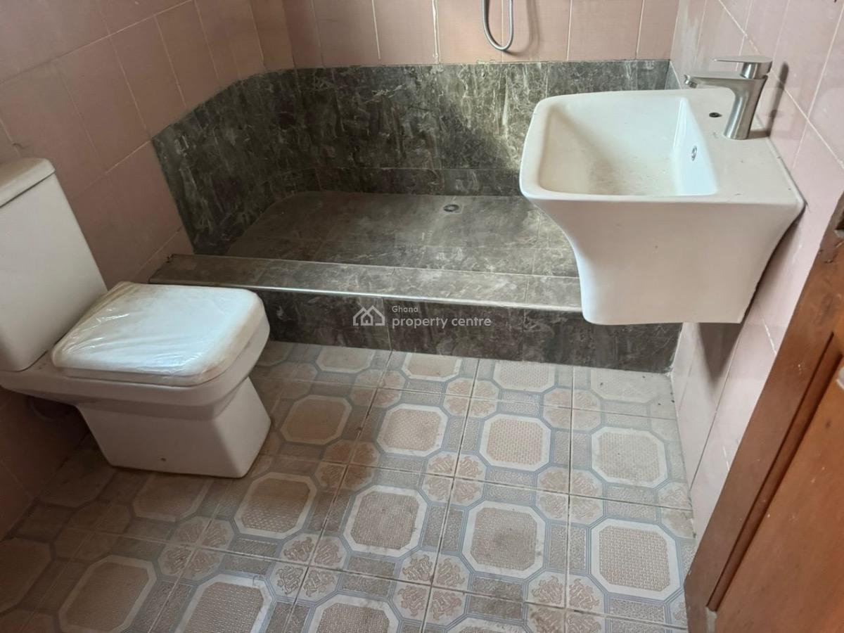 5 Bedrooms at Achimota Mile7, Mile7, Achimota, Accra, Detached Bungalow for Rent