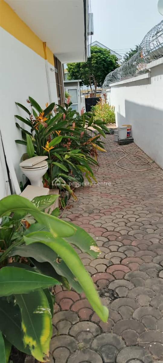 Cantonment Around The Post Office, Cantonment Near The Post Office, Cantonments, Accra, Office Space for Rent