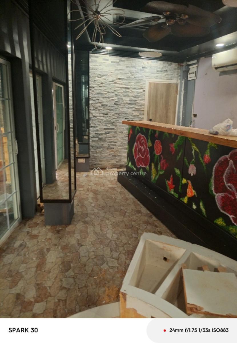 Osu Oxford Street, Osu Oxford Street, Osu, Accra, Restaurant / Bar for Rent