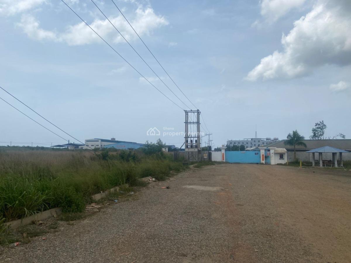 Prime Roadside Land, Winneba, Effutu Municipal, Central Region, Mixed-use Land for Sale