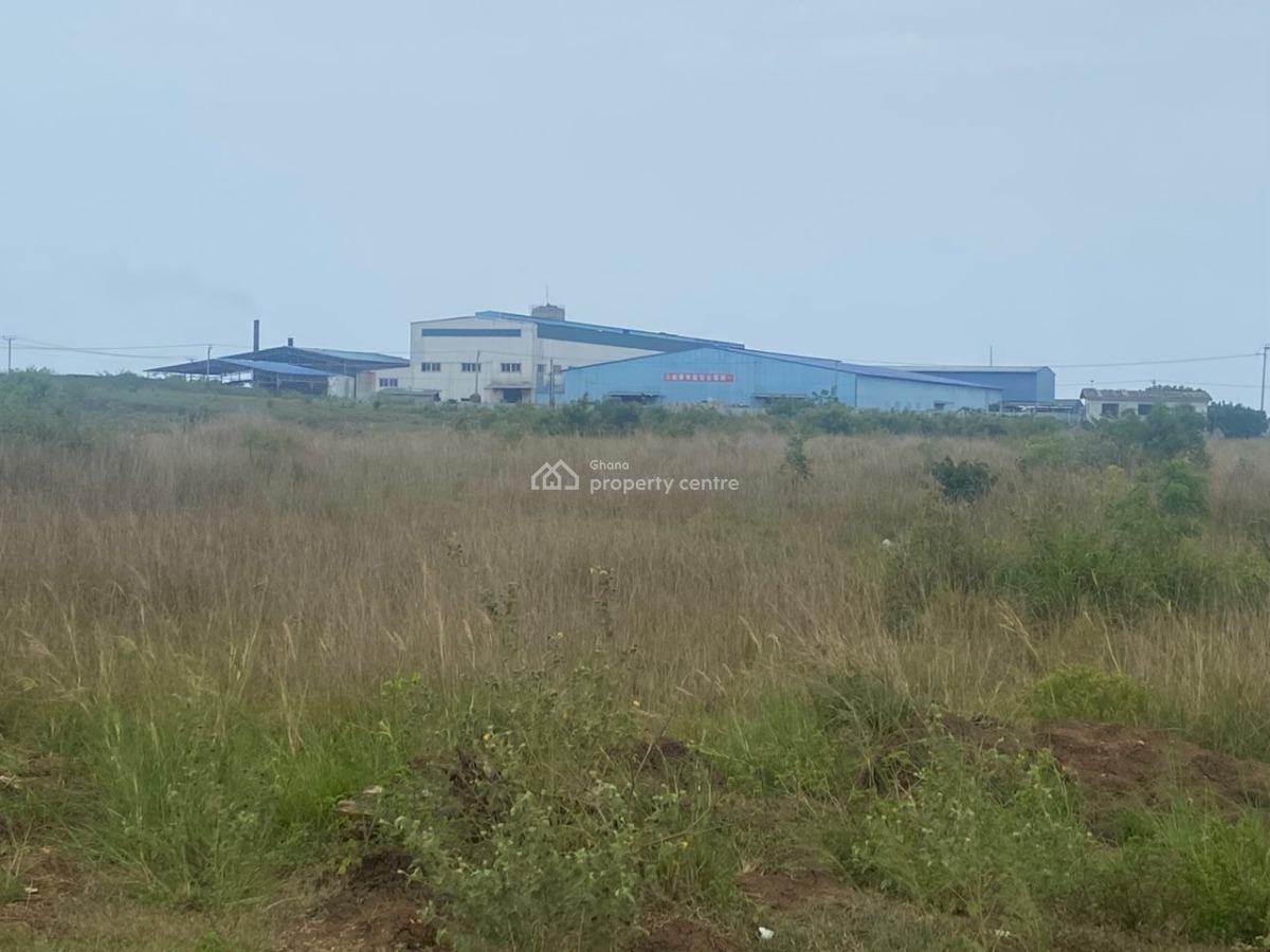Prime Roadside Land, Winneba, Effutu Municipal, Central Region, Mixed-use Land for Sale