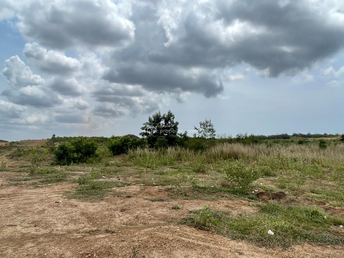 Prime Roadside Land, Winneba, Effutu Municipal, Central Region, Mixed-use Land for Sale