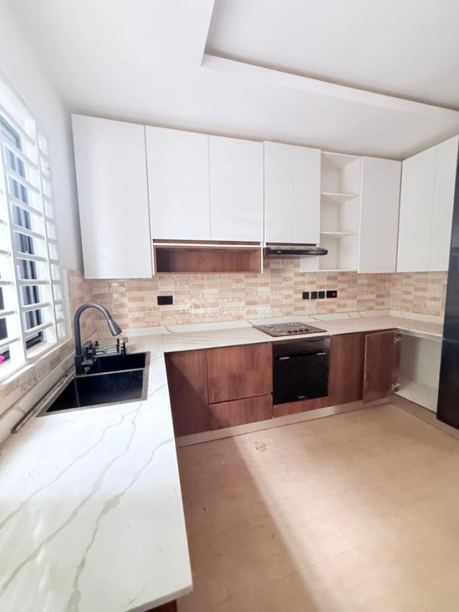 Executive 3 Bedrooms, Baatsonaa, Spintex, Accra, House for Sale