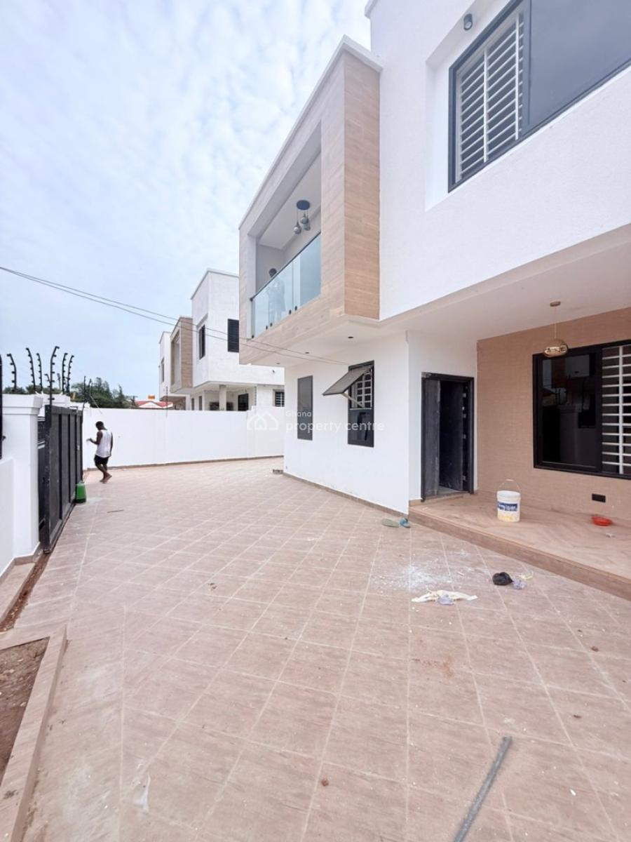 Executive 3 Bedrooms, Baatsonaa, Spintex, Accra, House for Sale