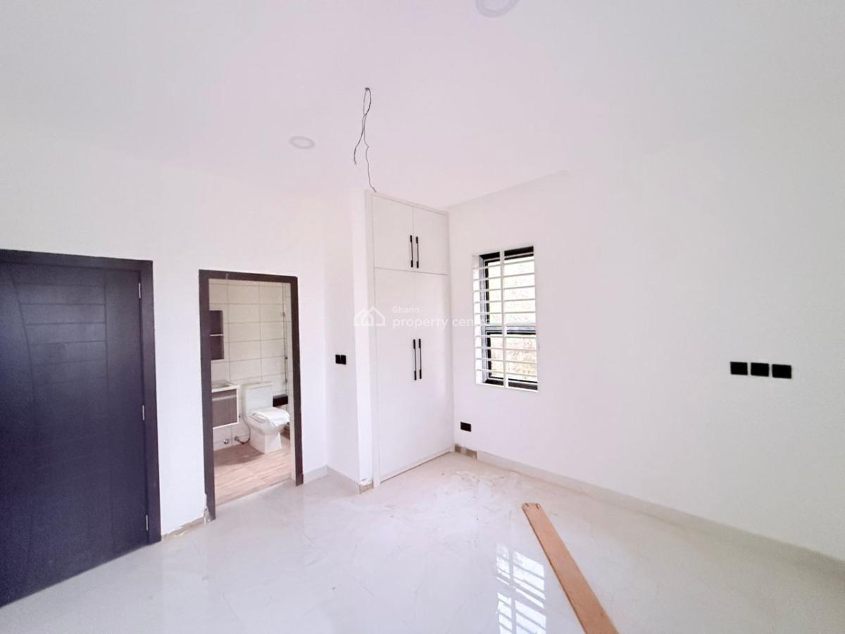 Executive 3 Bedrooms, Baatsonaa, Spintex, Accra, House for Sale
