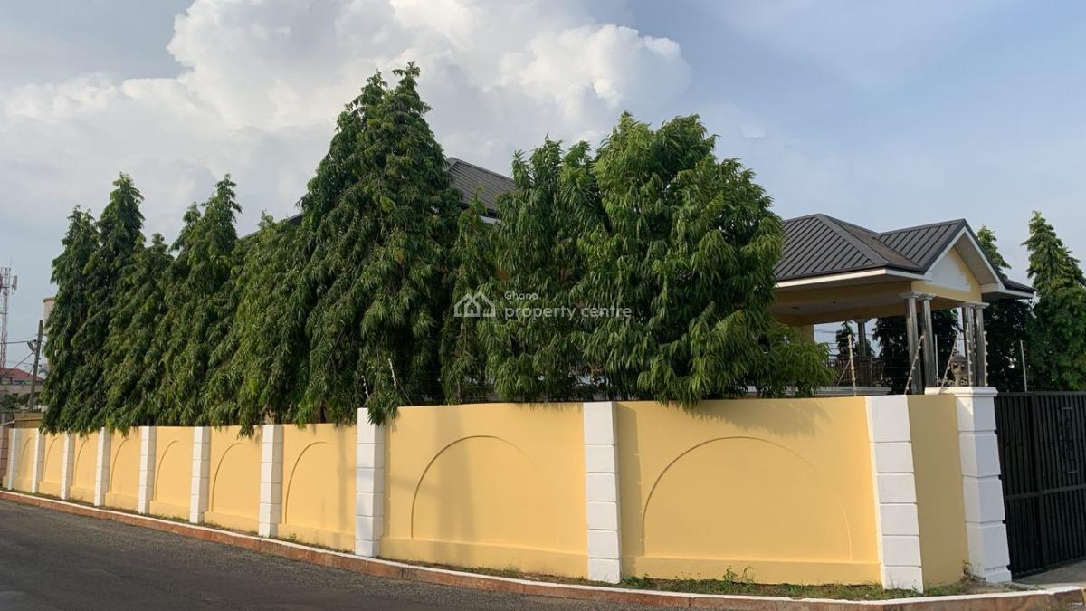 Executive 𝟗 𝐁𝐄𝐃𝐑𝐎𝐎𝐌𝐒, East Legon, Accra, House for Rent