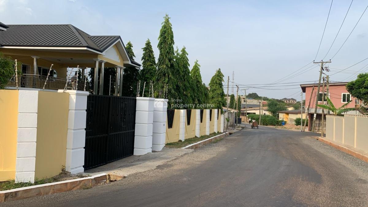 Executive 𝟗 𝐁𝐄𝐃𝐑𝐎𝐎𝐌𝐒, East Legon, Accra, House for Rent