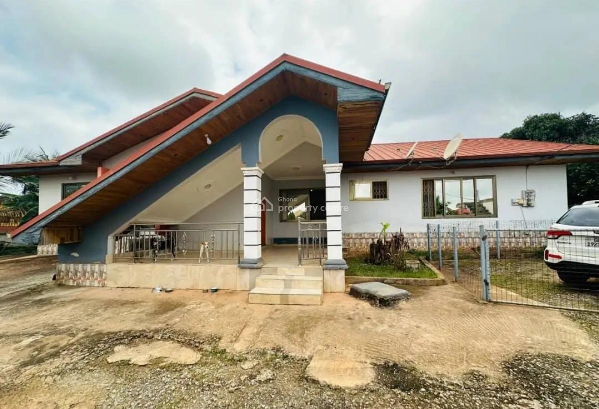 5 Bedrooms, Santasi Nkronsa, Kumasi Metropolitan, Ashanti, House for Sale