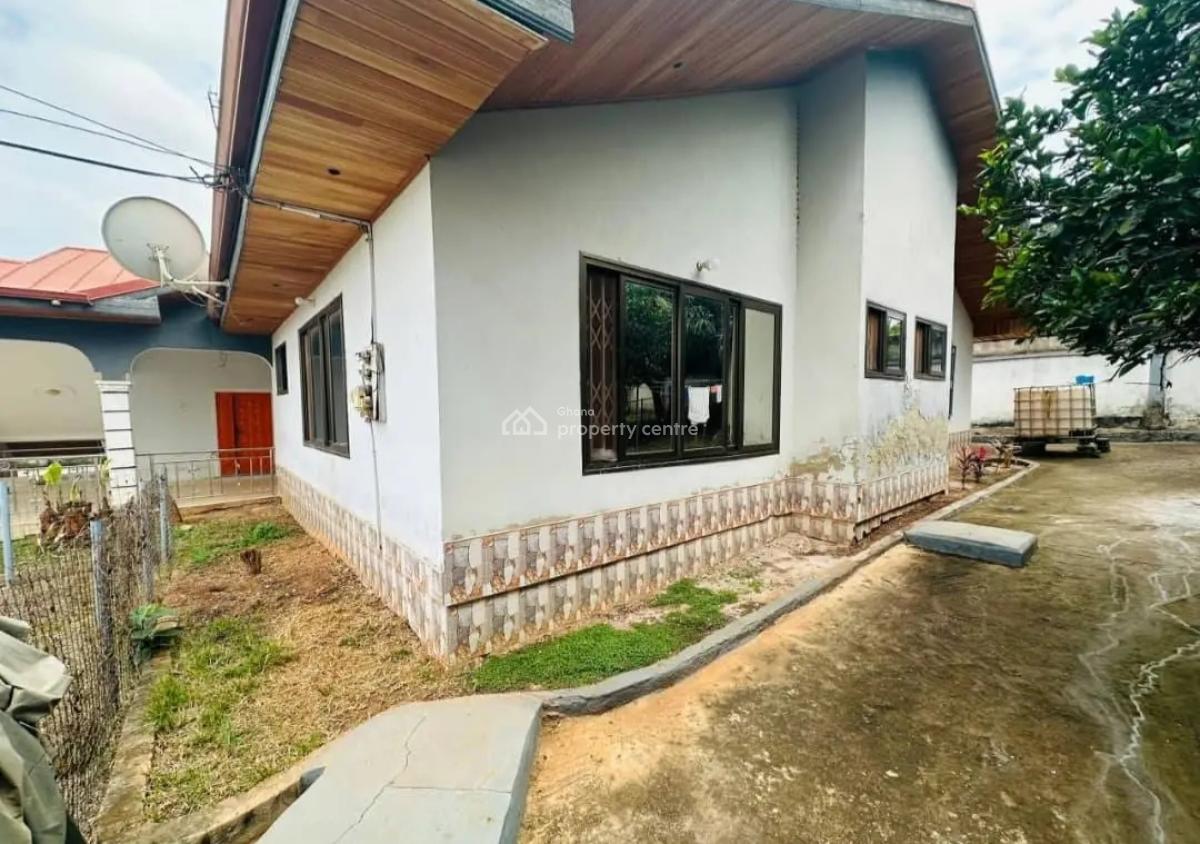 5 Bedrooms, Santasi Nkronsa, Kumasi Metropolitan, Ashanti, House for Sale
