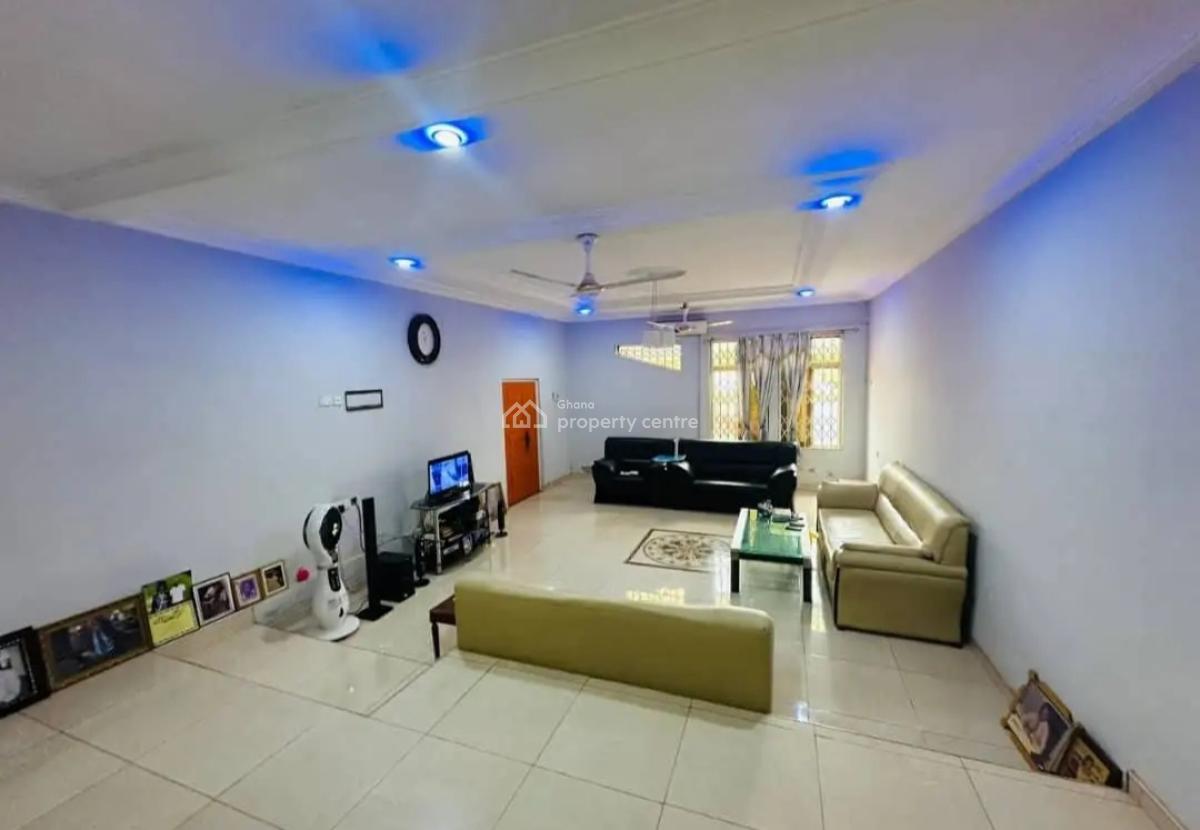 5 Bedrooms, Santasi Nkronsa, Kumasi Metropolitan, Ashanti, House for Sale