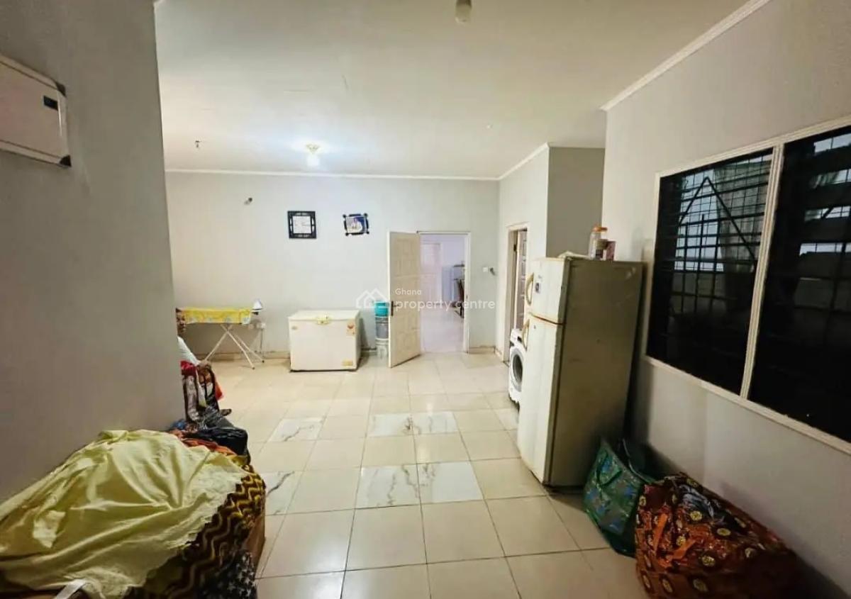 5 Bedrooms, Santasi Nkronsa, Kumasi Metropolitan, Ashanti, House for Sale