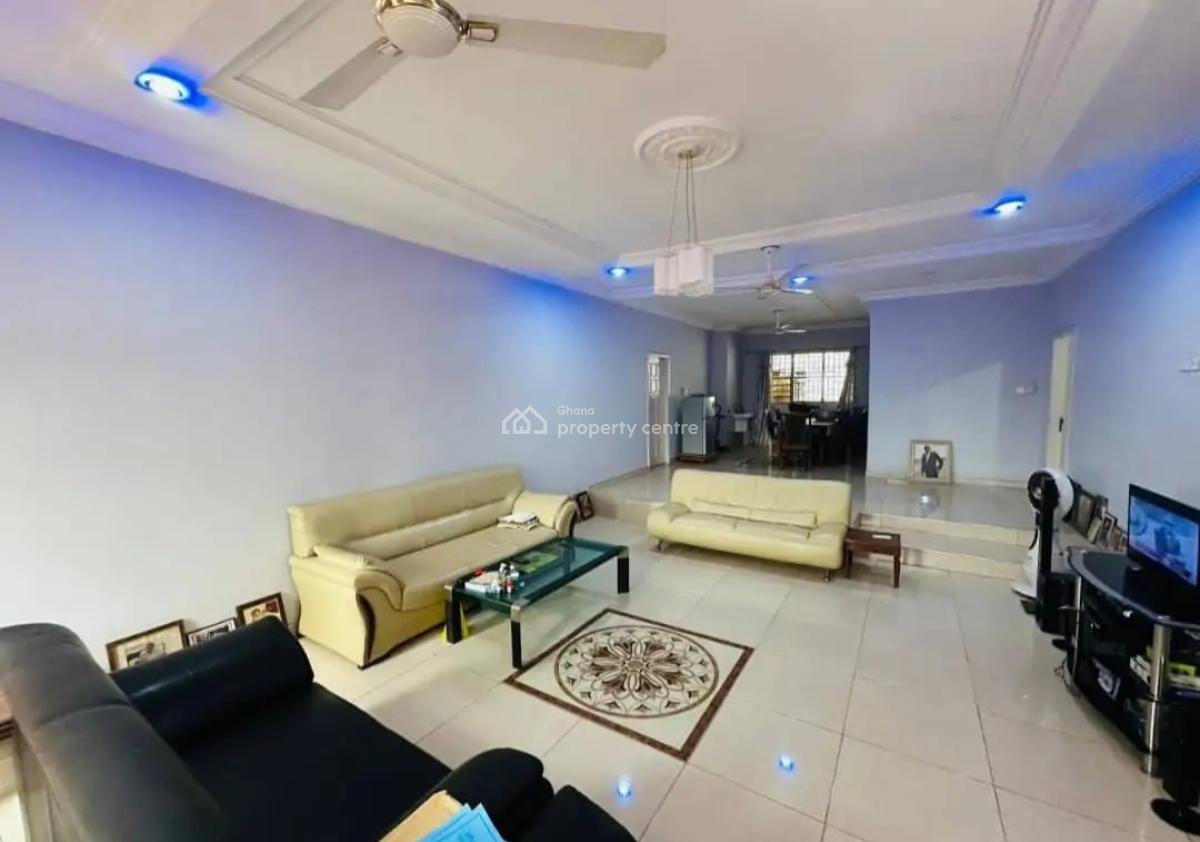 5 Bedrooms, Santasi Nkronsa, Kumasi Metropolitan, Ashanti, House for Sale