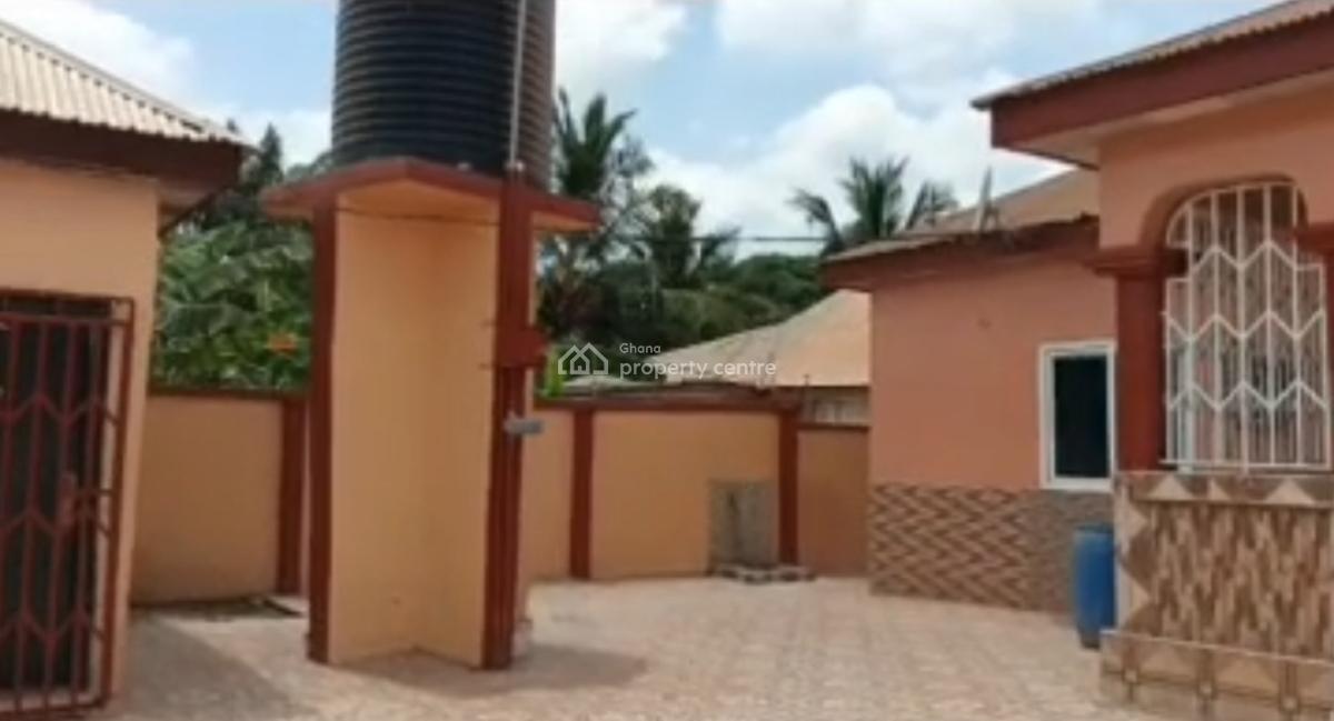 6 Bedrooms, Abijan Nkwanta, Aputuogya., Kumasi Metropolitan, Ashanti, House for Sale