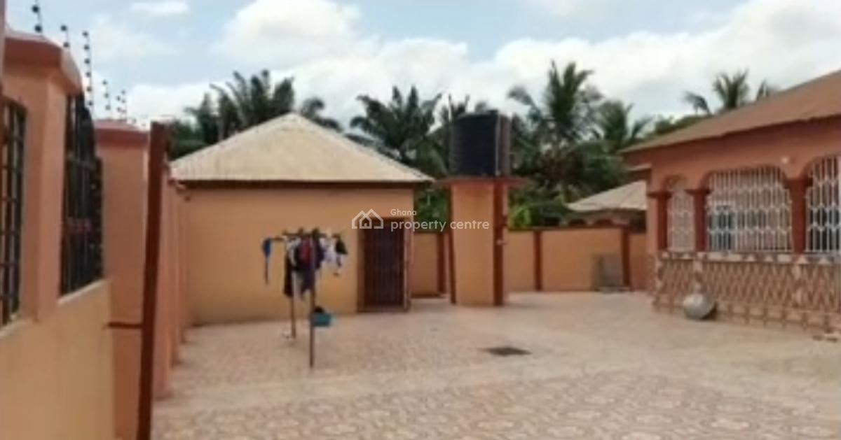 6 Bedrooms, Abijan Nkwanta, Aputuogya., Kumasi Metropolitan, Ashanti, House for Sale